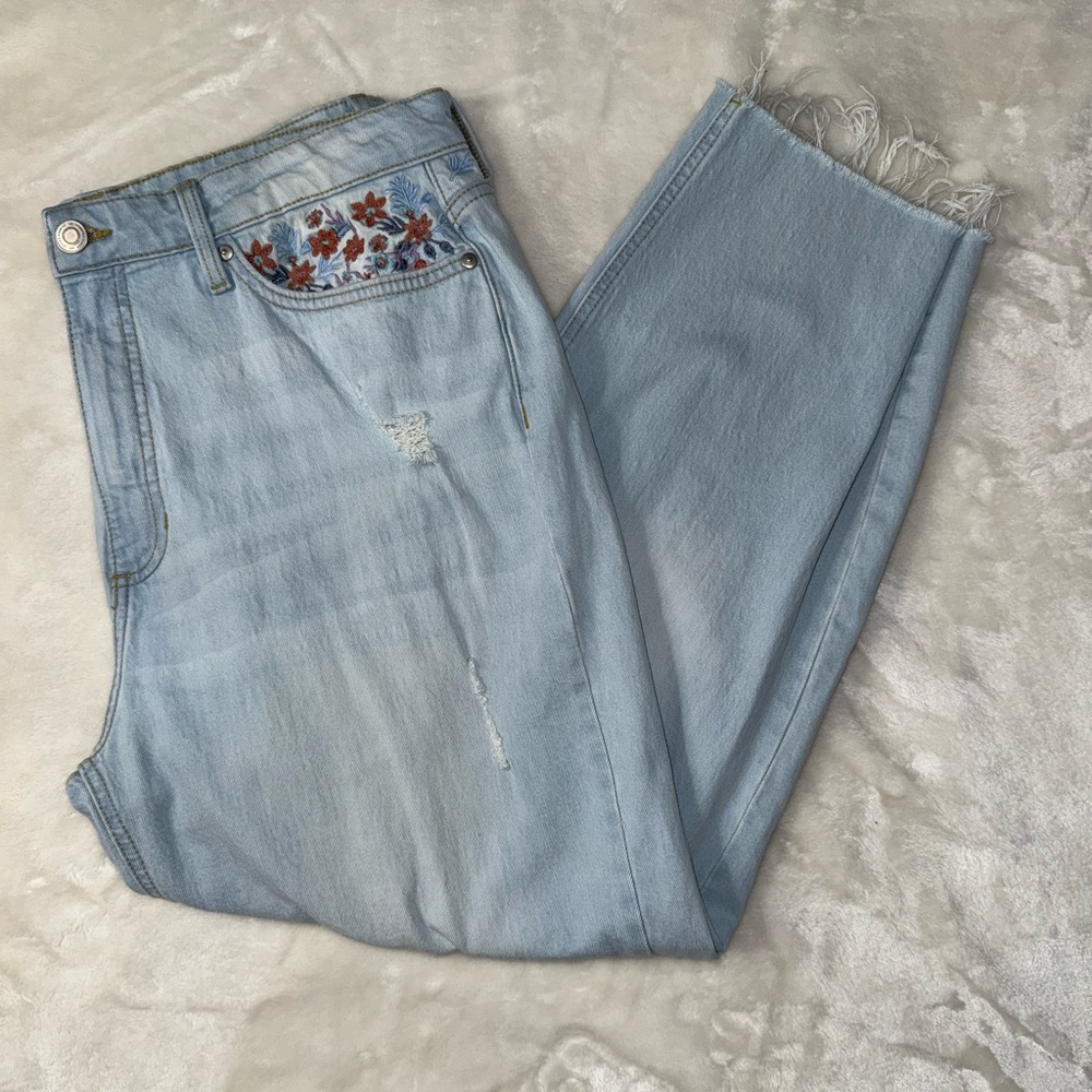 LC Lauren Conrad Light Blue Ankle Jeans with Floral Embroidery